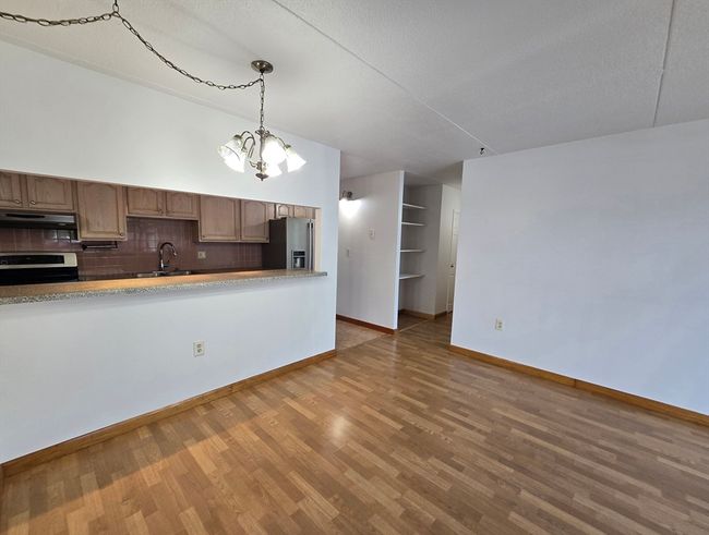 APT-3 - 17 Skyline Dr, Condo with 2 bedrooms, 2 bathrooms and 2 parking in Braintree MA | Image 8