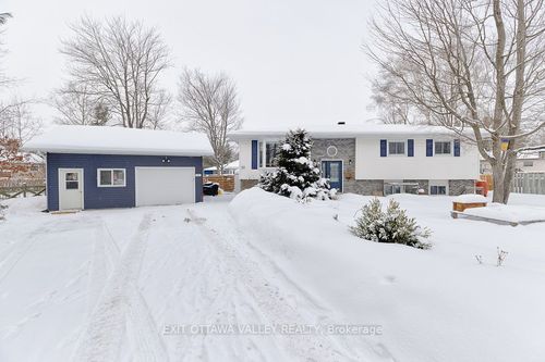 23 Lisa Cres, Petawawa, ON, K8H2Z8 | Card Image