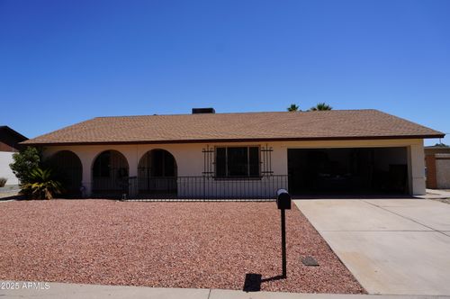 3035 W Angela Dr, Phoenix, AZ, 85053-1915 | Card Image