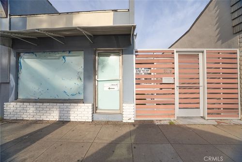 5709 E Beverly Blvd, Los Angeles, CA, 90022 | Card Image