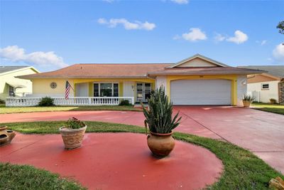 12212 Buttonwood Row, House other with 3 bedrooms, 2 bathrooms and null parking in HUDSON FL | Image 1