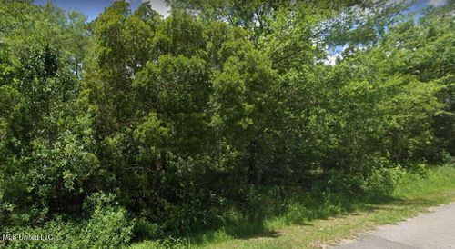 13290 Bonnie St, Gulfport, MS, 39503-5324 | Card Image