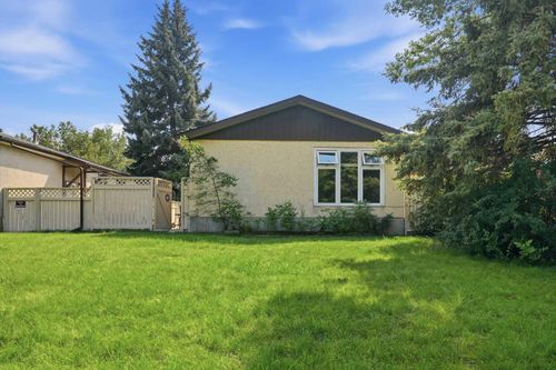 3432 31a Ave Se, Calgary, AB, T2B0J1 | Card Image