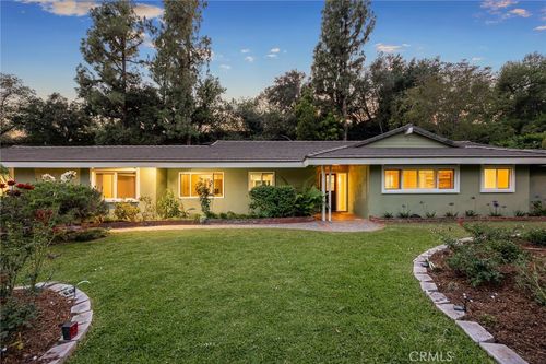 1135 Sierra Madre Villa Ave, Pasadena, CA, 91107-1528 | Card Image