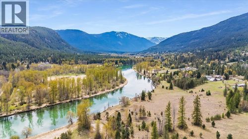 6814 Brooks Rd, Winlaw, BC, V0G2J0 | Card Image