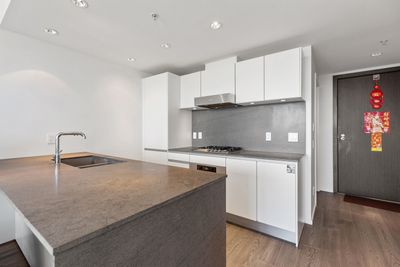 1107 - 8555 Granville St, Condo with 1 bedrooms, 1 bathrooms and 1 parking in Vancouver BC | Image 3