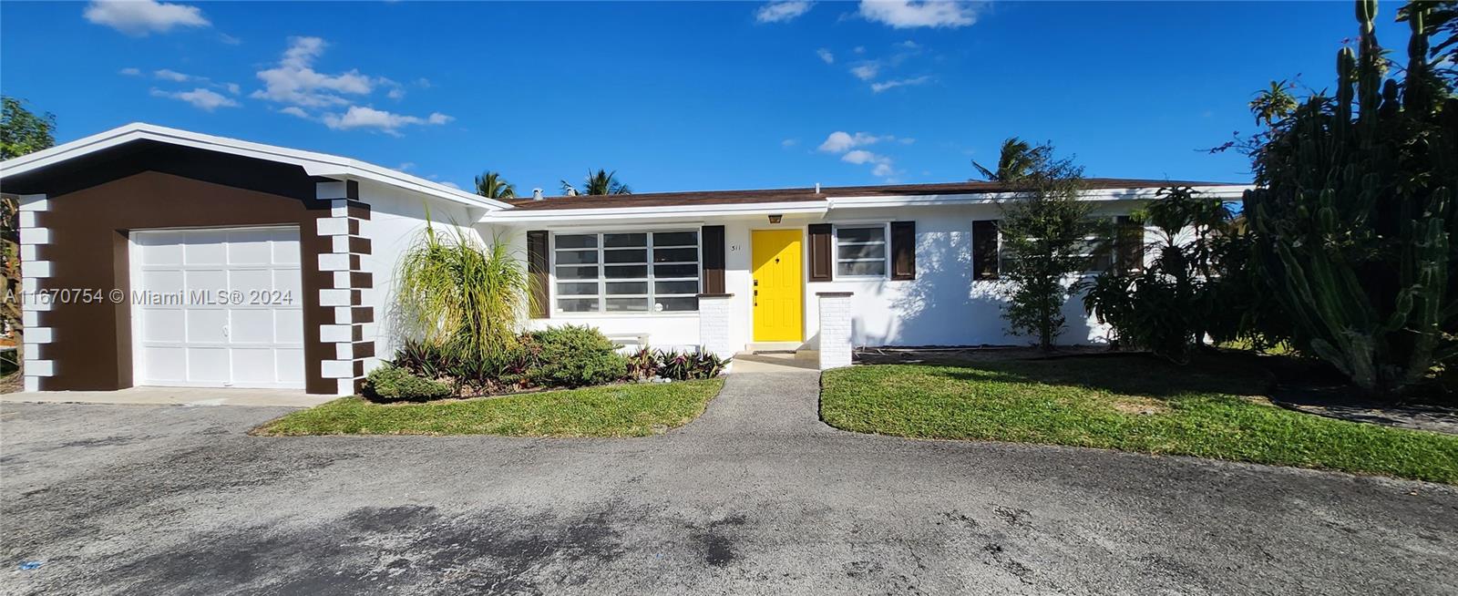 96th Ave, Pembroke Pines, FL 33024