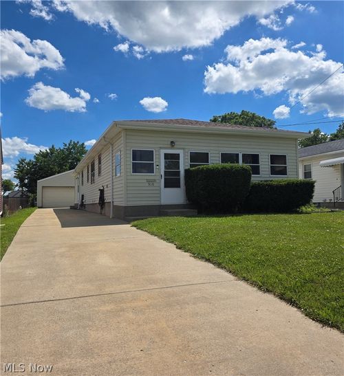 510 Maplewood Ave, Struthers, OH, 44471-1133 | Card Image