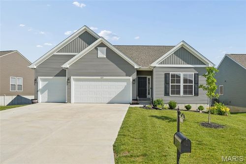 105 Yellowstone Dr, Troy, MO, 63379-2606 | Card Image