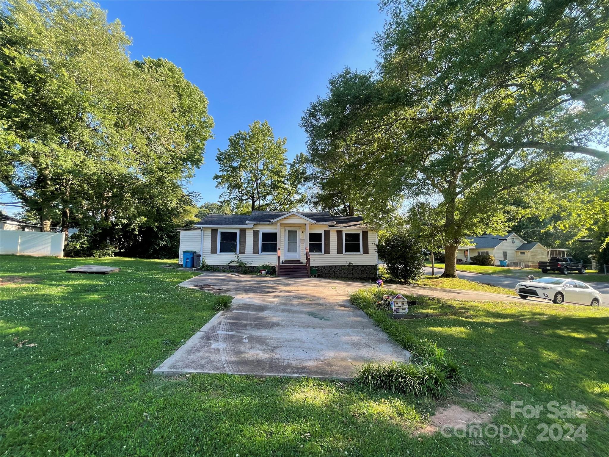 Hawley Ave, Belmont, NC 28012