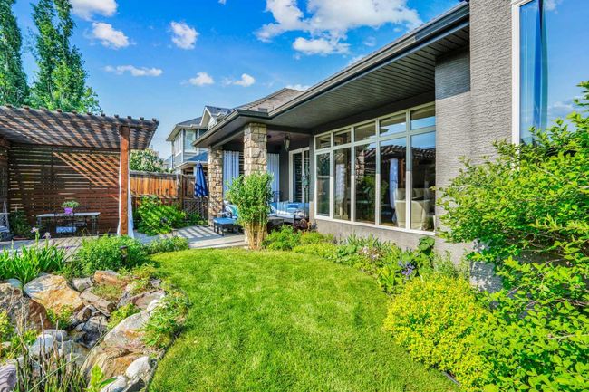 511 Evergreen Circle Sw, House other with 3 bedrooms, 3 bathrooms and 4 parking in Calgary AB | Image 45