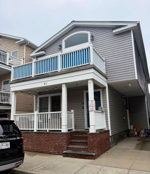 98 Maryland Ave, Long Beach, NY, 11561-1244 | Card Image