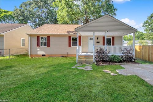 11 Alpine St, Newport News, VA, 23606-2401 | Card Image