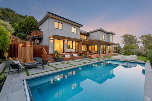 107 Montford Avenue, Mill Valley, CA, 94941 | Card Image