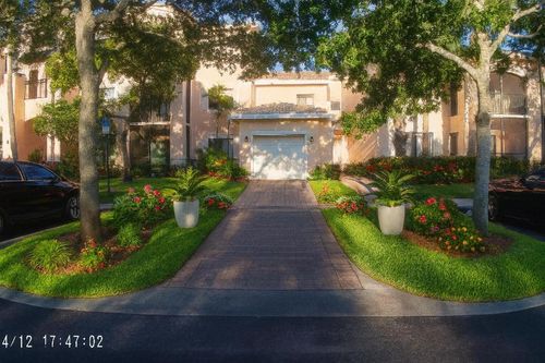 106-2807 Veronia Dr, Palm Beach Gardens, FL, 33410-2922 | Card Image