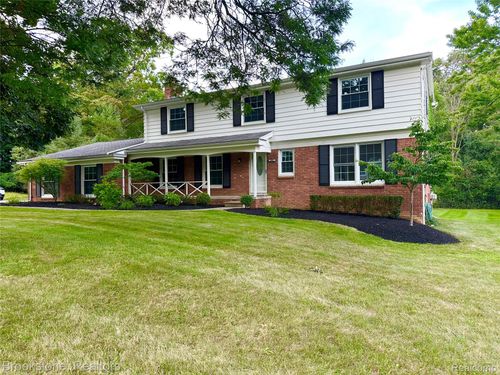 5007 Forest Way, Bloomfield Hills, MI, 48302-2718 | Card Image