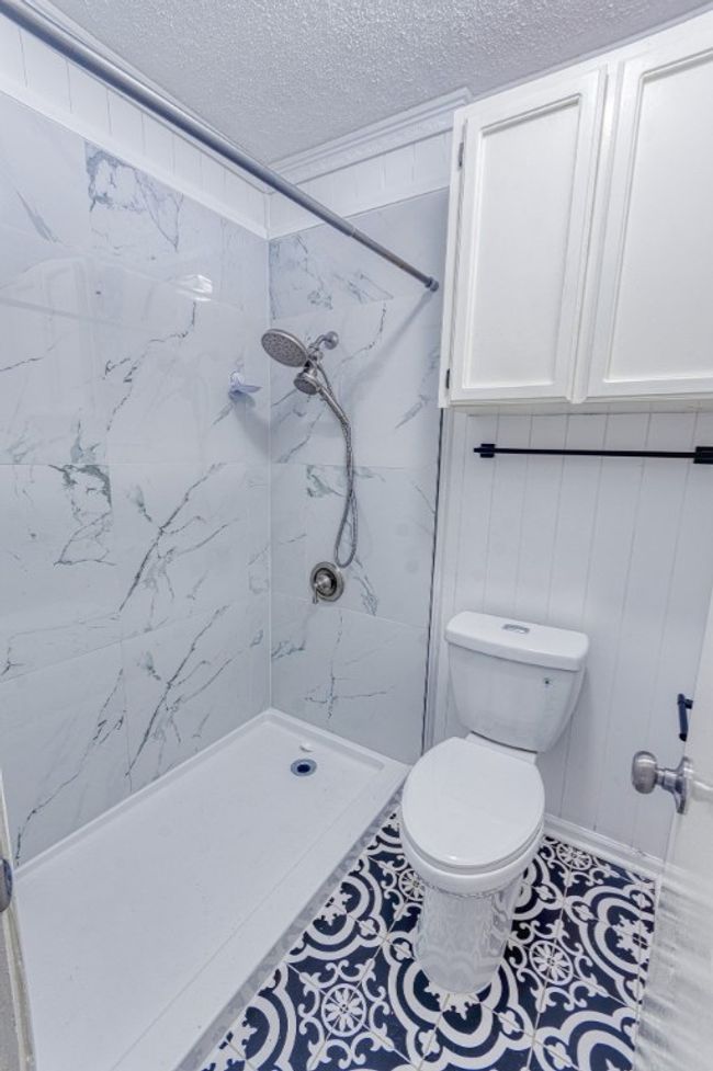 Downstairs bathroom | Image 18