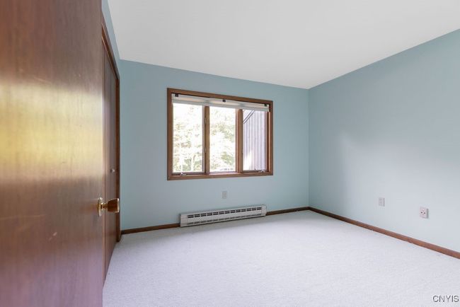 Large bedroom! | Image 25