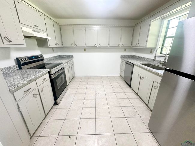 1435 Tom Smith Rd, House other with 3 bedrooms, 2 bathrooms and null parking in Harleton TX | Image 6