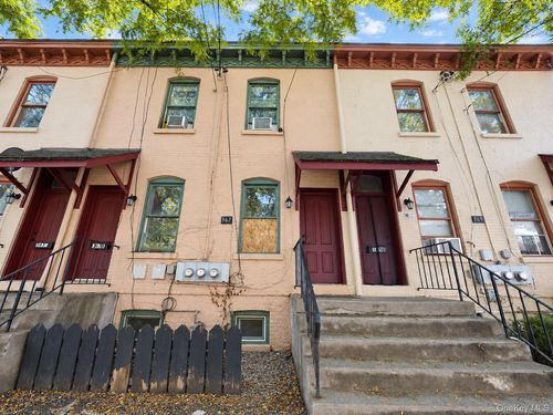 367 Liberty St, Newburgh, NY, 12550-3508 | Card Image