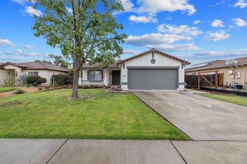 1882 Santa Maria Ave, Porterville, CA, 93257-8865 | Card Image