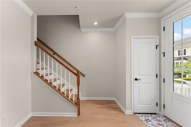 1001 Mohawk Ln, Townhouse with 3 bedrooms, 3 bathrooms and 2 parking in Mars PA | Image 4