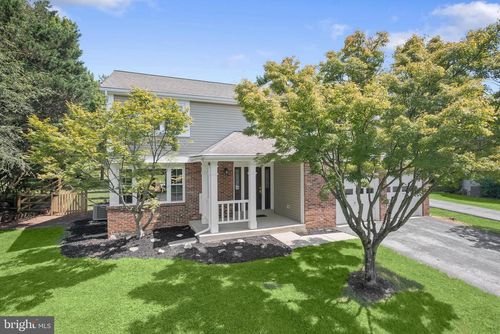 8733 Cardinal Forest Cir, LAUREL, MD, 20723-1257 | Card Image