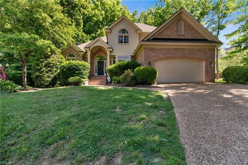 5 Wildwood Ln, Williamsburg, VA, 23185-8623 | Card Image