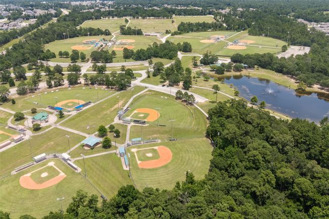 Carl Barton Jr Park. You'll enjoy playing and relaxing on the weekends at this huge park! | Image 41