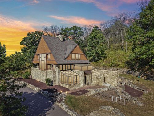 5210 County Road C, Spring Green, WI, 53588-8915 | Card Image