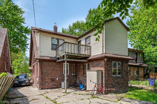 6110 Yorkshire Rd, Home with 0 bedrooms, 3 bathrooms and 2 parking in Detroit MI | Image 21
