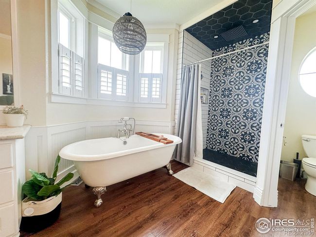 Master Bathroom | Image 20
