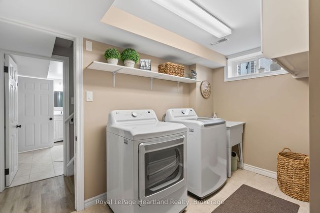 465 Main St W, House other with 3 bedrooms, 2 bathrooms and 3 parking in Palmerston ON | Image 30