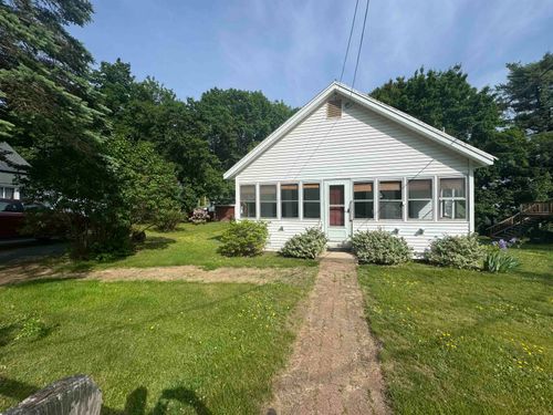 19 Huckins St, Center Ossipee, NH, 03814-6809 | Card Image