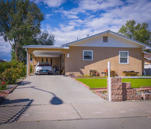 932 E Pueblo Dr, Espanola, NM, 87532-2893 | Card Image