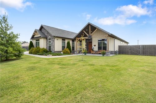 801 Flat Head Cv, Bentonville, AR, 72712-3198 | Card Image