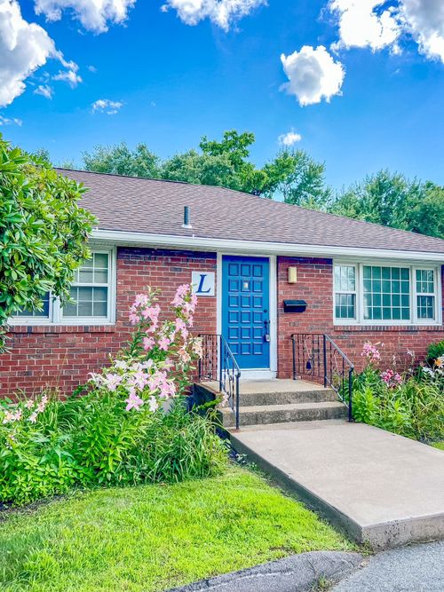 l-4 Loveland Hill Rd, Vernon, CT, 06066-2304 | Card Image