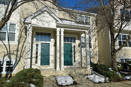 34350 White Clover Ct, Round Lake, IL, 60073-5215 | Card Image