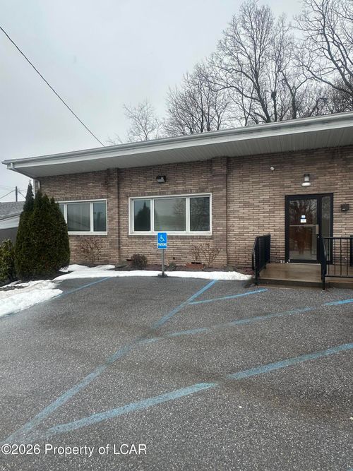 1090 N Church St, Hazle Township, PA, 18202-1480 | Card Image