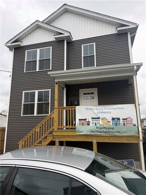 44 Puritan Street, Providence, RI, 02909 | Card Image