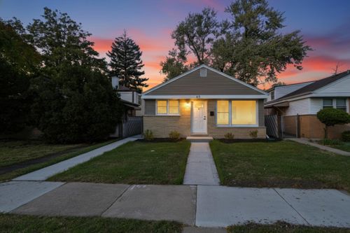 46 Hyde Park Ave, Bellwood, IL, 60104-1138 | Card Image