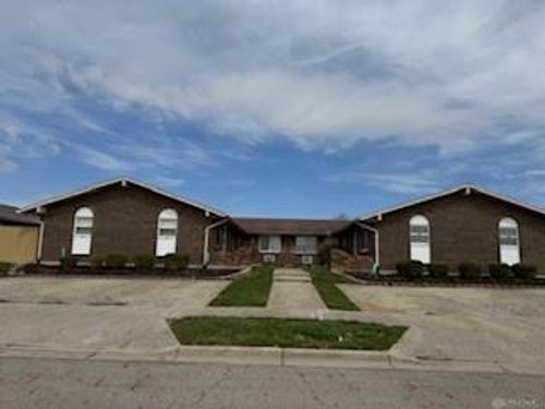 4640 Wayne Meadows Cir, Huber Heights, OH, 45424-5540 | Card Image
