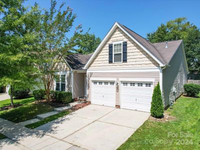 2211 Winding River Drive, House other with 3 bedrooms, 2 bathrooms and null parking in Charlotte NC | Image 2