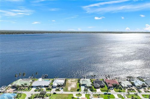 2330 Se 28th St, Cape Coral, FL, 33904-3334 | Card Image