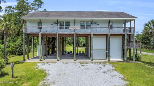 10105 Tigris St, Bay Saint Louis, MS, 39520-7255 | Card Image