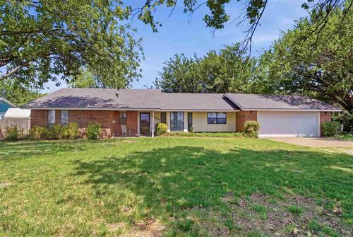5202 W Rupe Ave, Enid, OK, 73703-7356 | Card Image