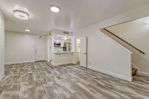 142-8750 Park Ln, Dallas, TX, 75231-5592 | Card Image