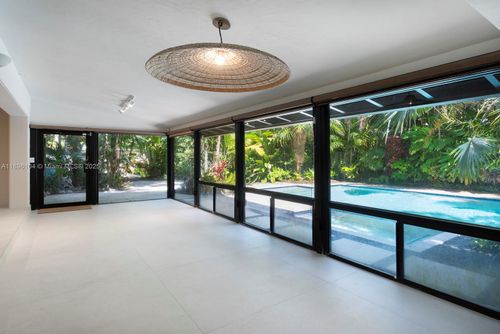 1107 Ne 118th St, Biscayne Park, FL, 33161-6441 | Card Image