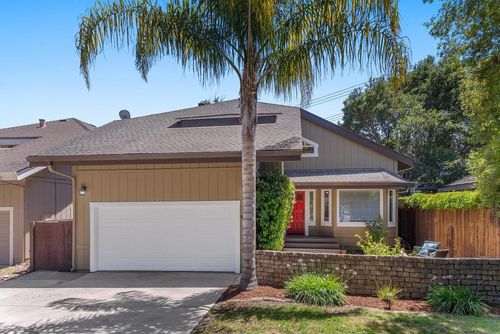 204 Oak Way, Santa Cruz, CA, 95065-1440 | Card Image