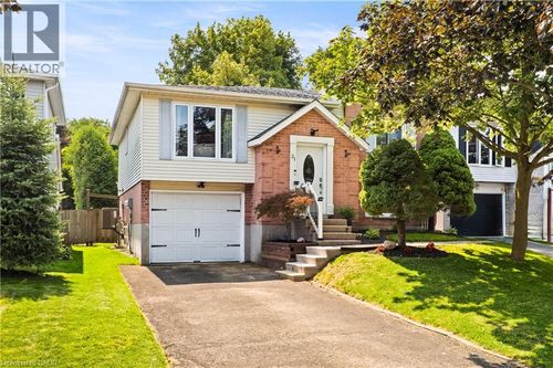 21 Golden Meadow Cres, Kitchener, ON, N2N2L7 | Card Image